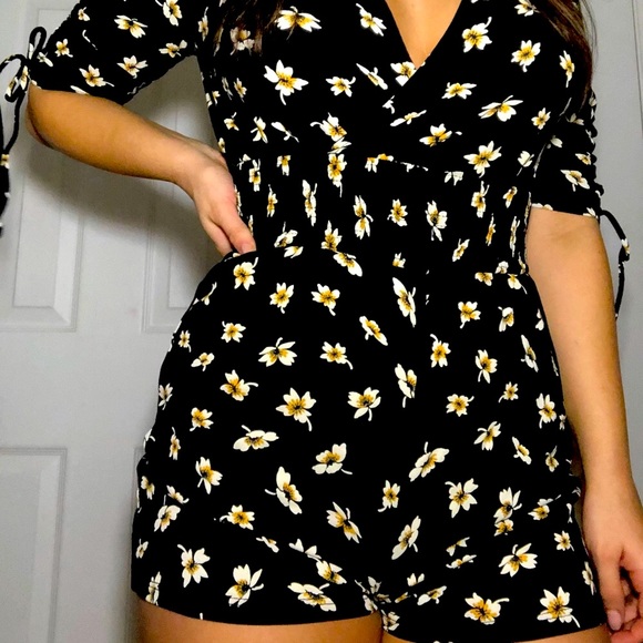 Topshop Sunflower Romper🌻